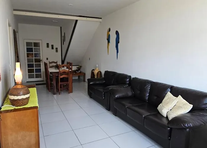 Amplo apartamento próximo da praia